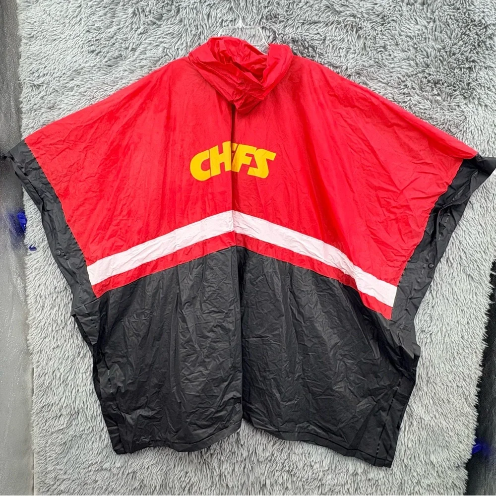 Kansas City Chiefs Poncho Deluxe Pullover Football One Size Rain Resistant Red